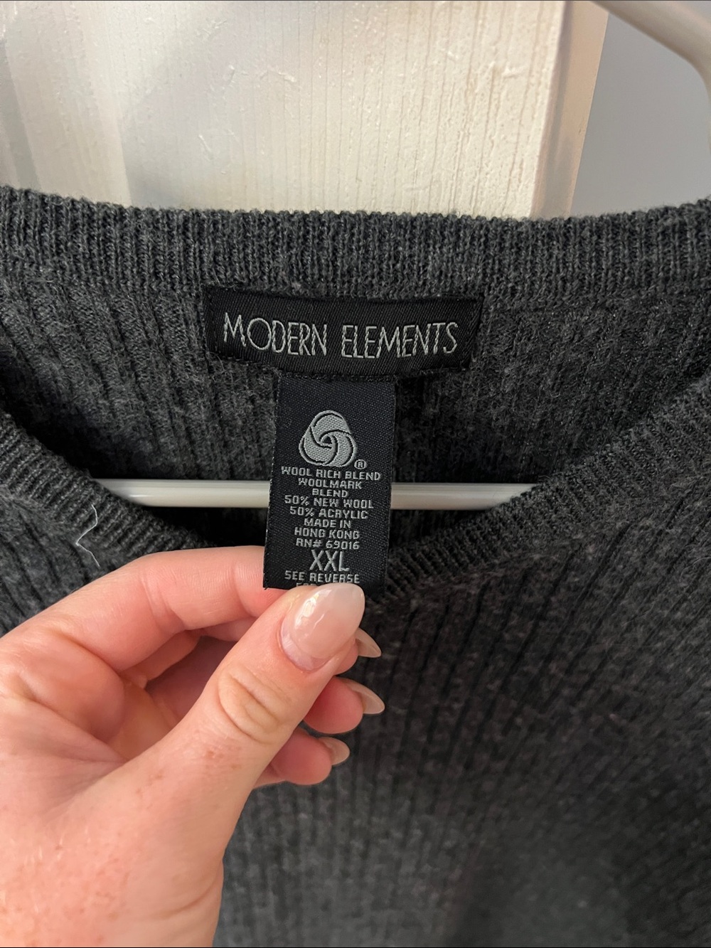 Lightweight sweater - Picture 2 of 2